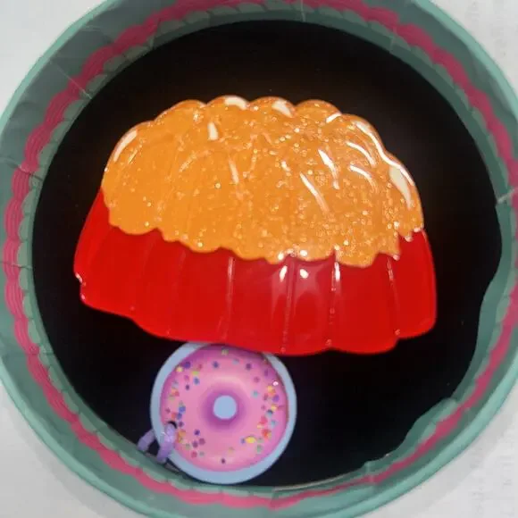 ERSTWILDER GOONBAG JELLY KATHERINE SABBATH COLLECTION RESIN BROOCH - Picture 2 of 5